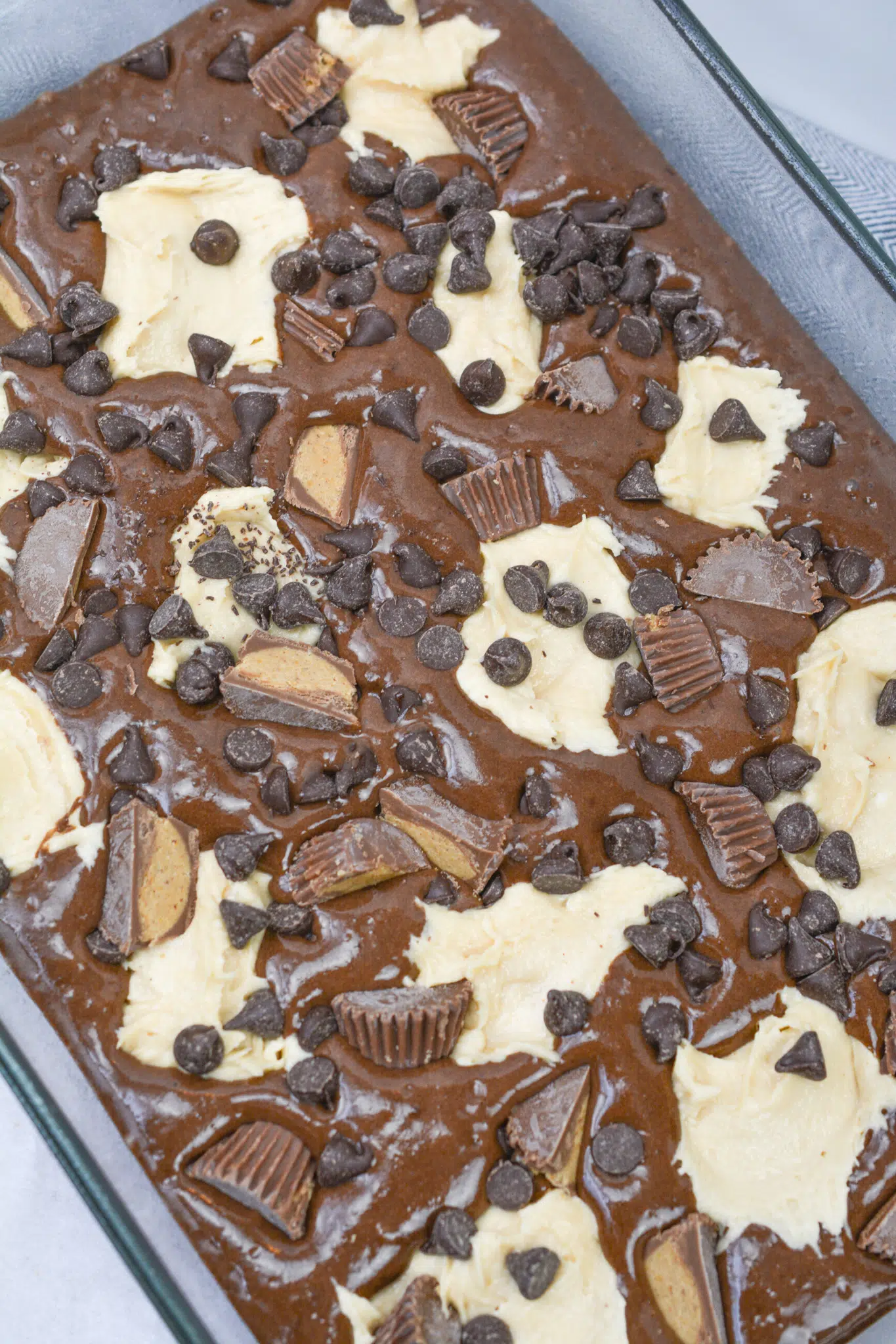 Chocolate Peanut Butter Earthquake Cake