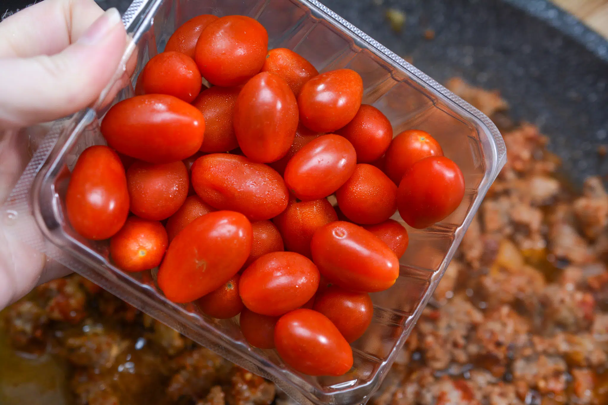 Rigatoni with Sausage, Tomatoes, and Zucchini
