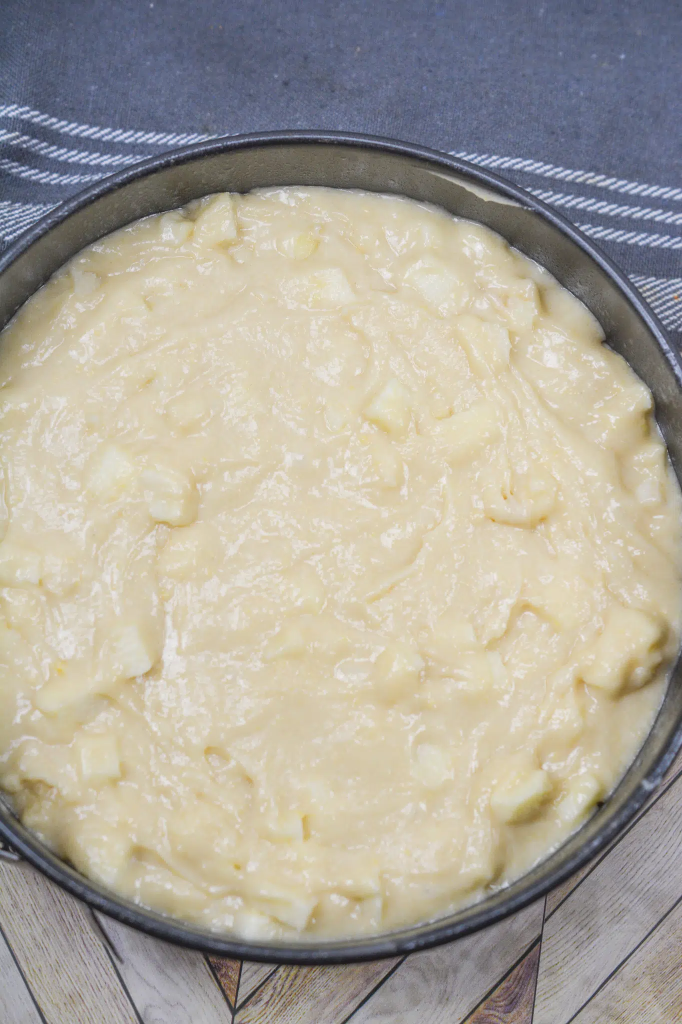 Cinnamon Apple Cake Recipe