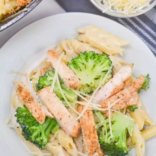 Cajun Chicken Alfredo with Broccoli