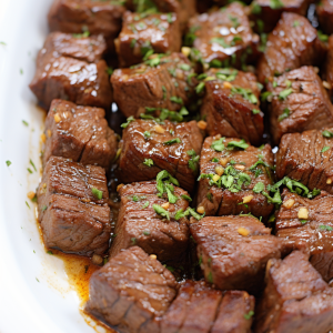 Juicy Garlic Butter Steak Bites