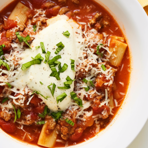 One Pot Hearty Lasagna Soup