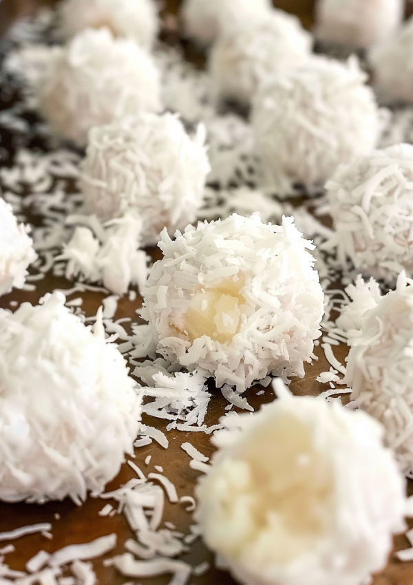 Easy Pineapple Coconut Snowballs