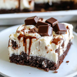 Easy Snickers Poke Cake Recipe