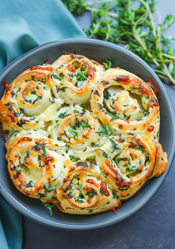 Cheesy Spinach and Artichoke Pinwheels