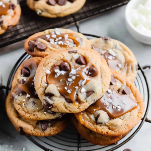 Salted Caramel Chocolate Chip Cookies