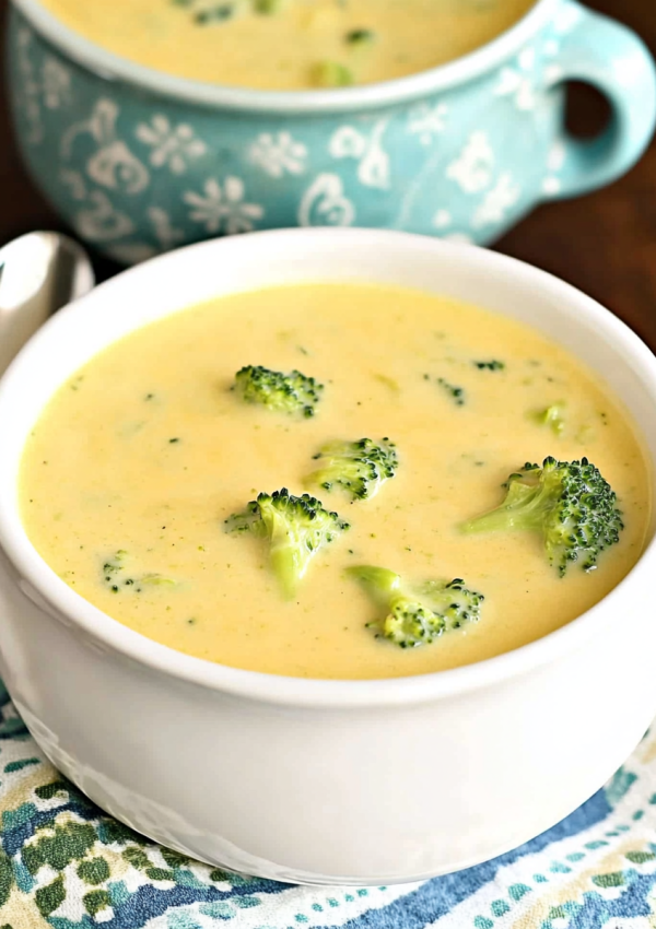 Copycat Panera Broccoli Cheese Soup Recipe