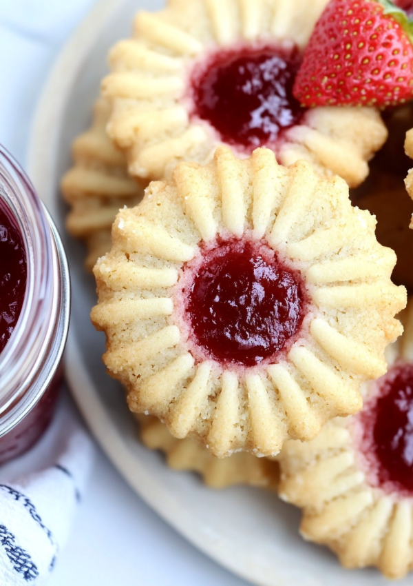 Soft Strawberry Butter Cookies