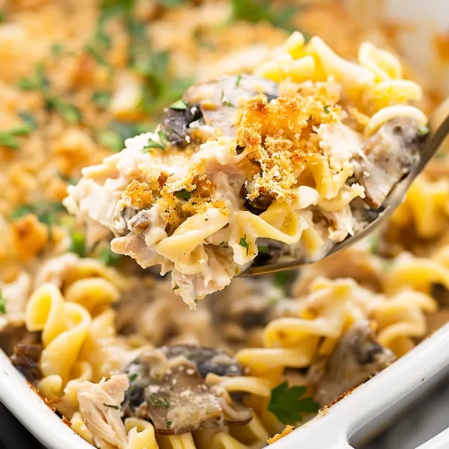 Creamy Chicken Noodle Mushroom Casserole